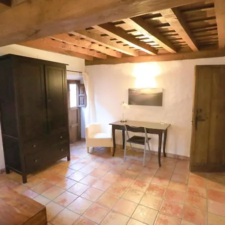 Rurales Casa De Escudos *