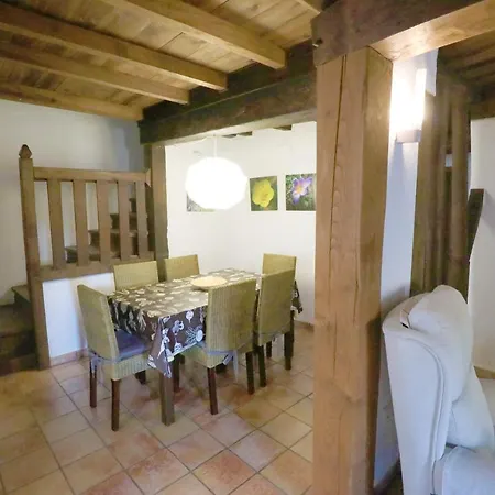 Apartamento Rurales Casa De Escudos *